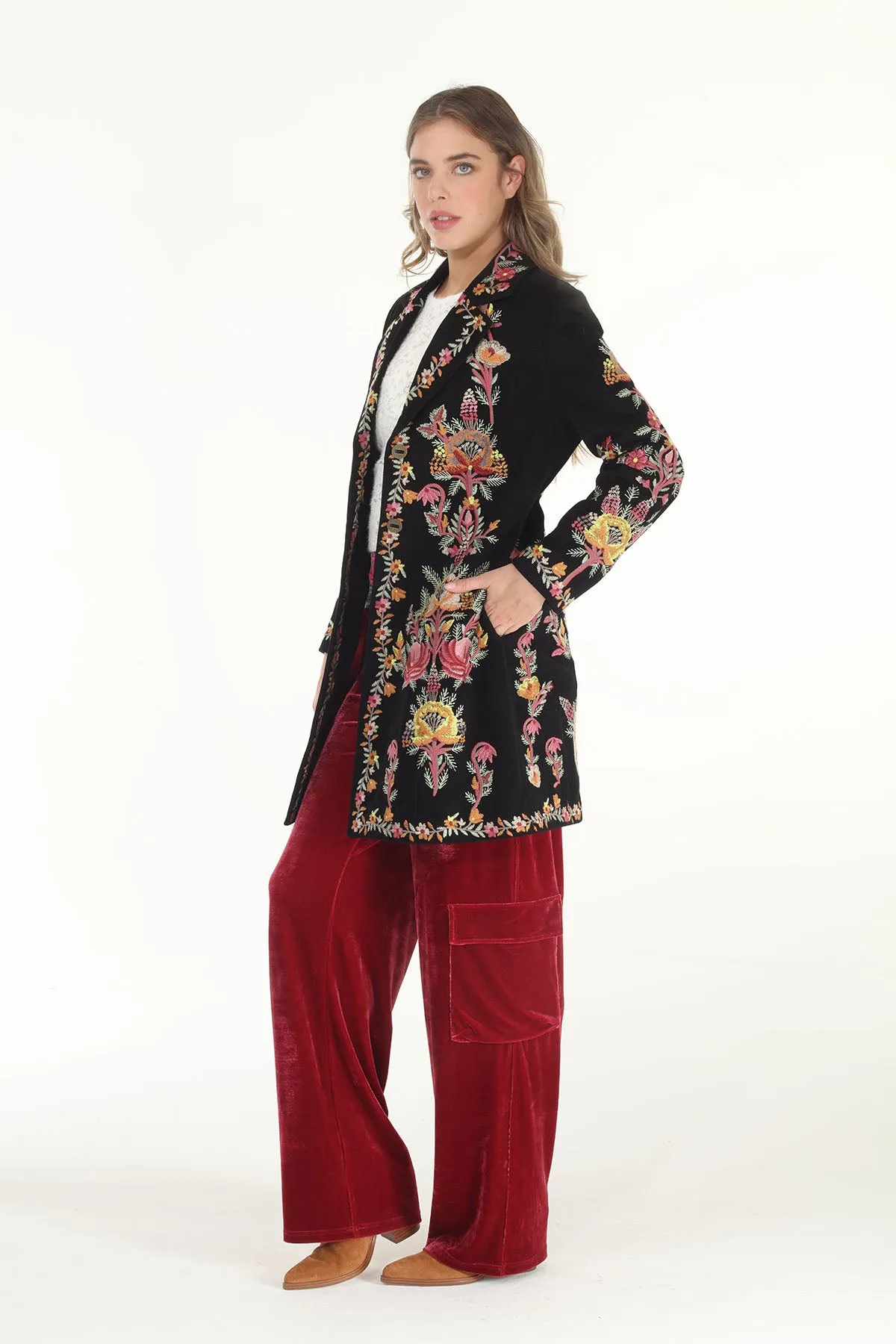 3553-MAJ Embroidered Coat