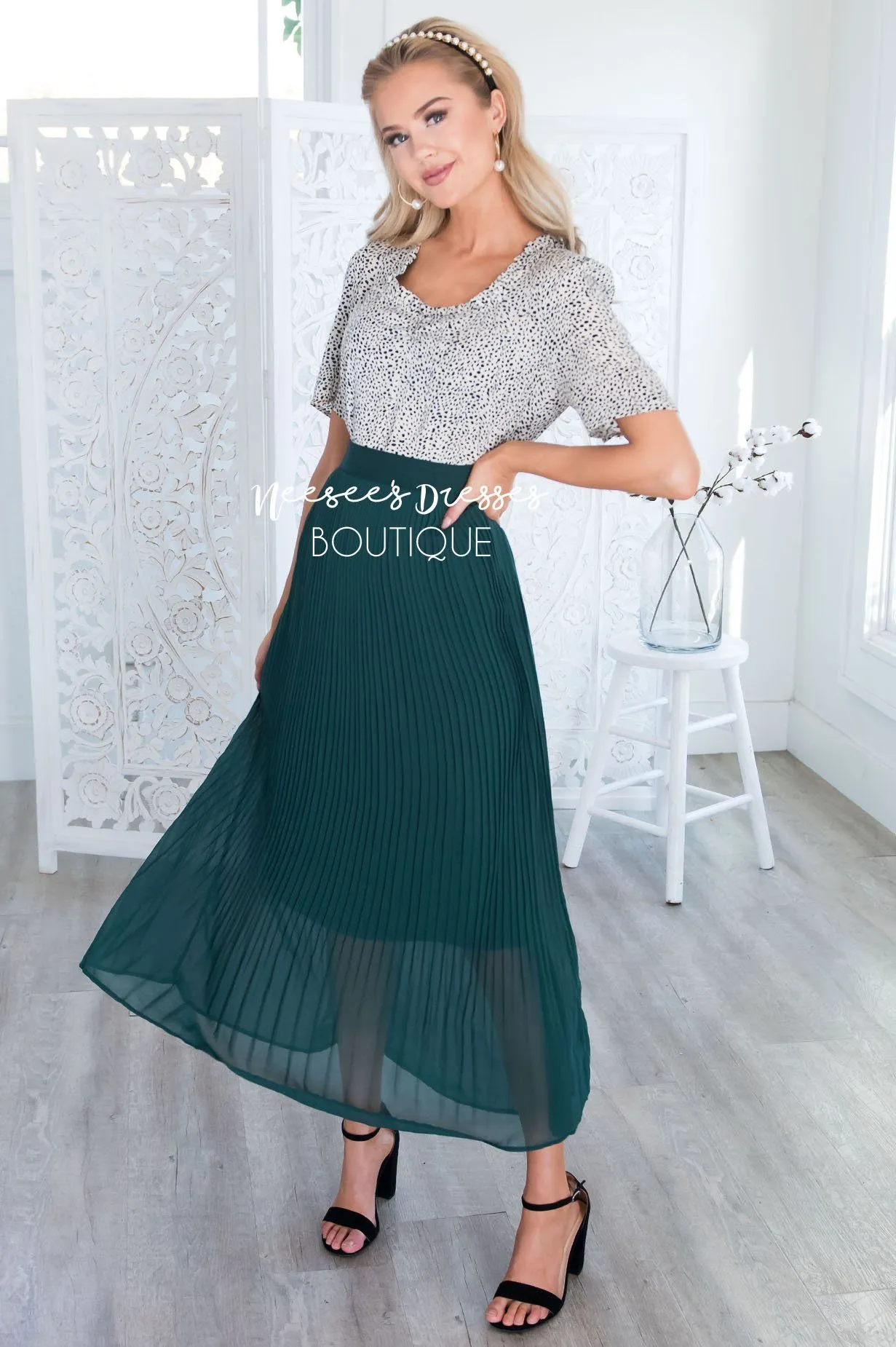 Elegance Pleat Maxi Skirt