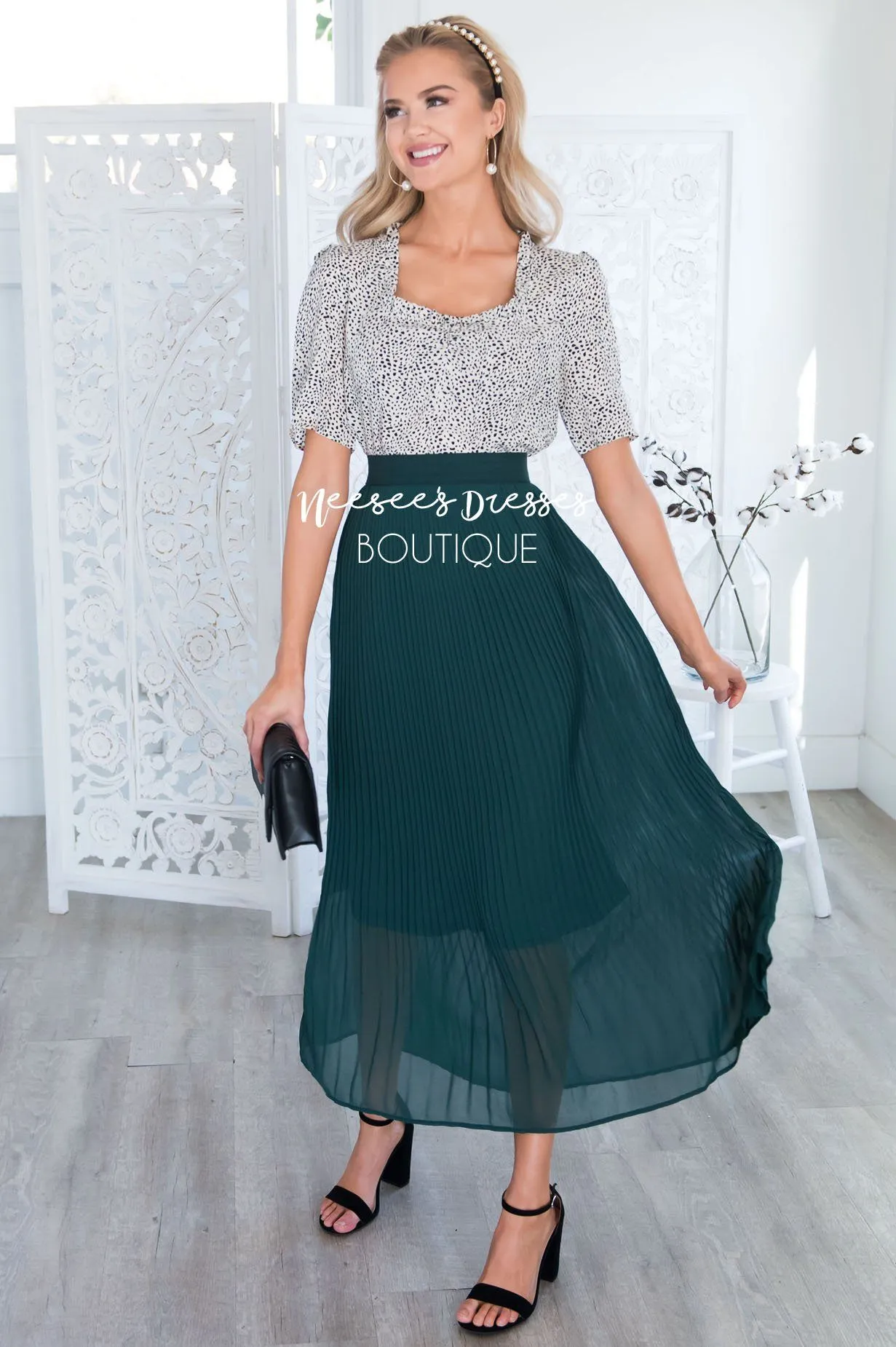 Elegance Pleat Maxi Skirt