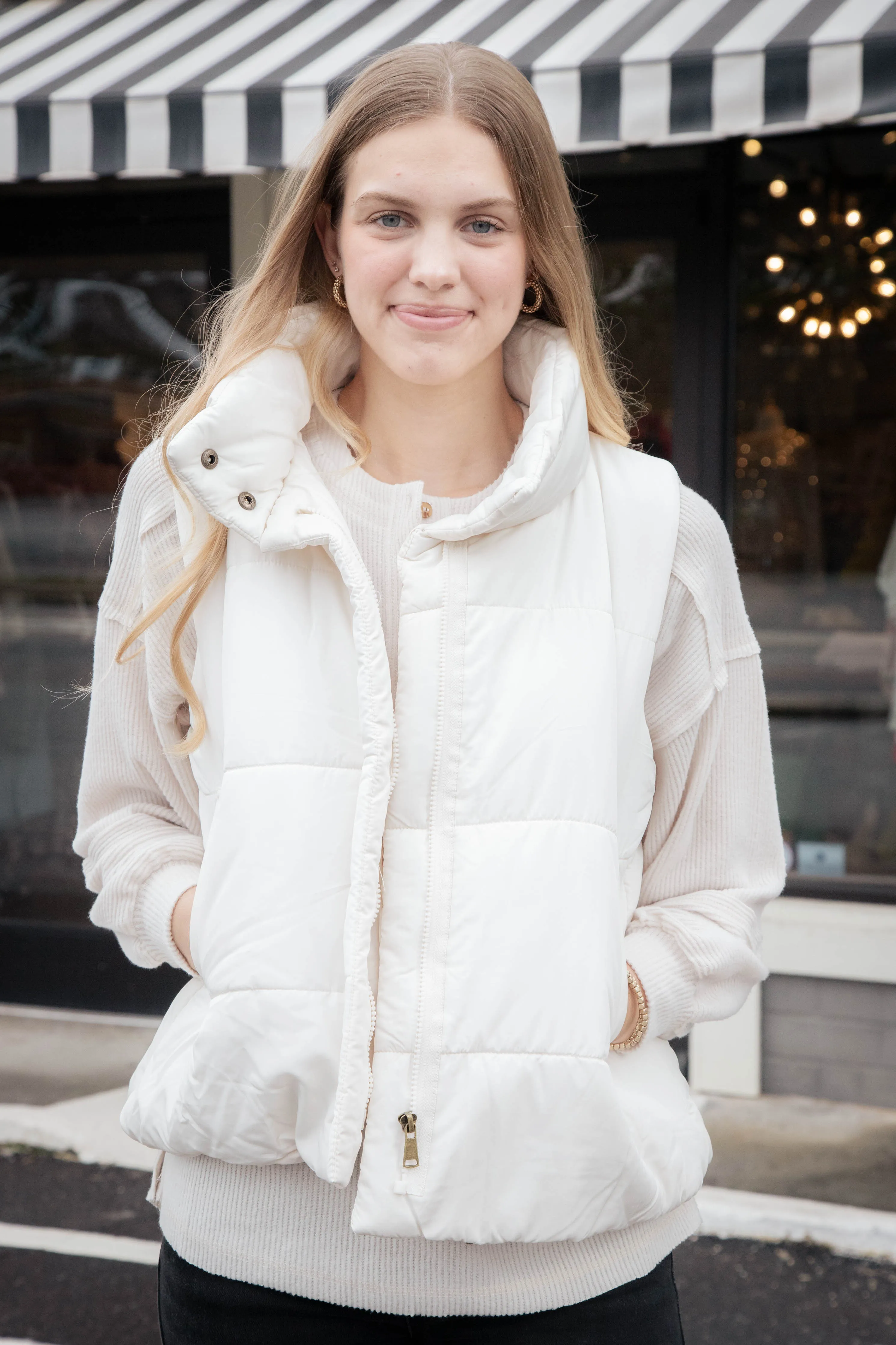 Jalyssa Zip Up Puffer Vest, Ivory